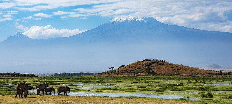 Amboseli-National-Park-airstrip